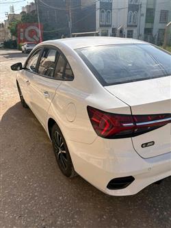MG 5 Plus